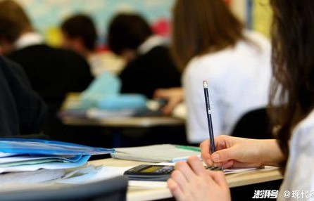 学电子商务该不该换专业