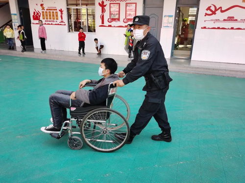 金建希坐轮椅出院，由尹锡悦亲自护送上车，彰显两国友谊深厚