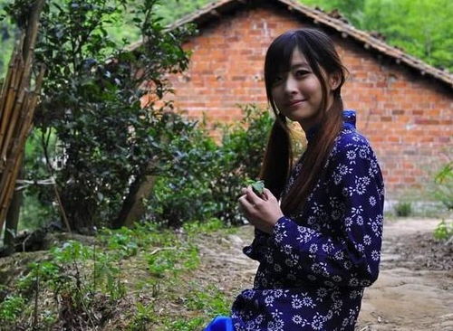 98年姑娘李福贵乡村卖货走红